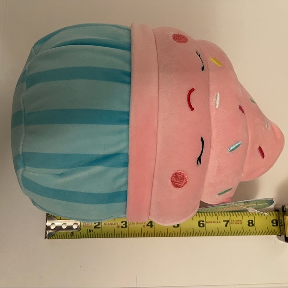 NWT Squishmallows Cupcake Diedre - Picture 4 of 8